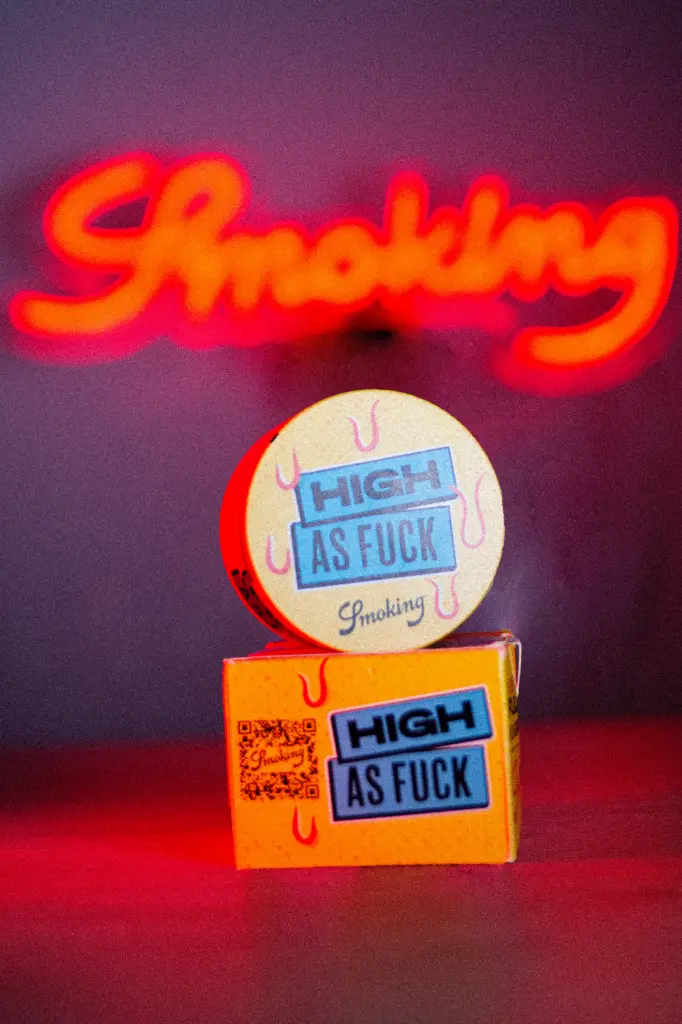 Moledor Metal High As Fvck Smoking