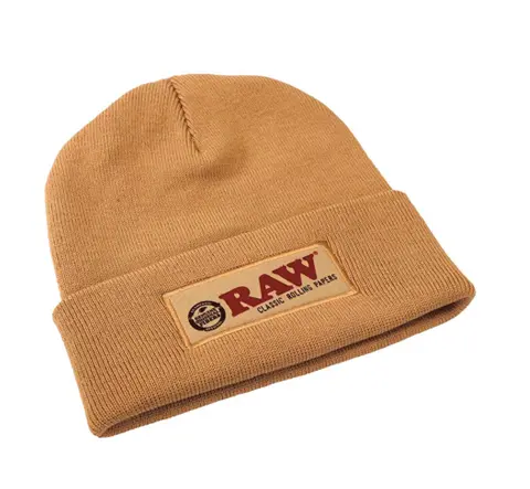 Gorro de Lana Beige con Parche Raw